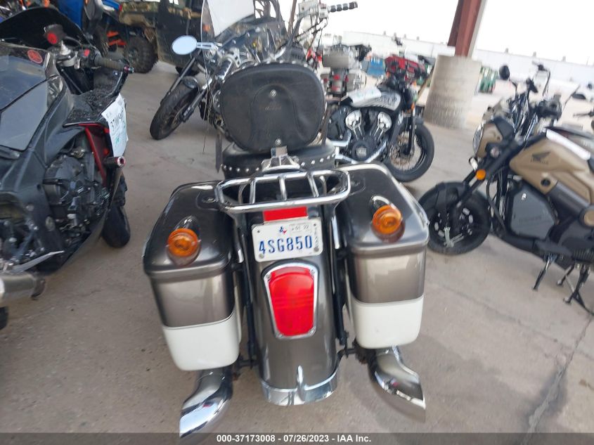 2004 VICTORY MOTORCYCLES DELUXE TOURING 5VPTD16D943005270