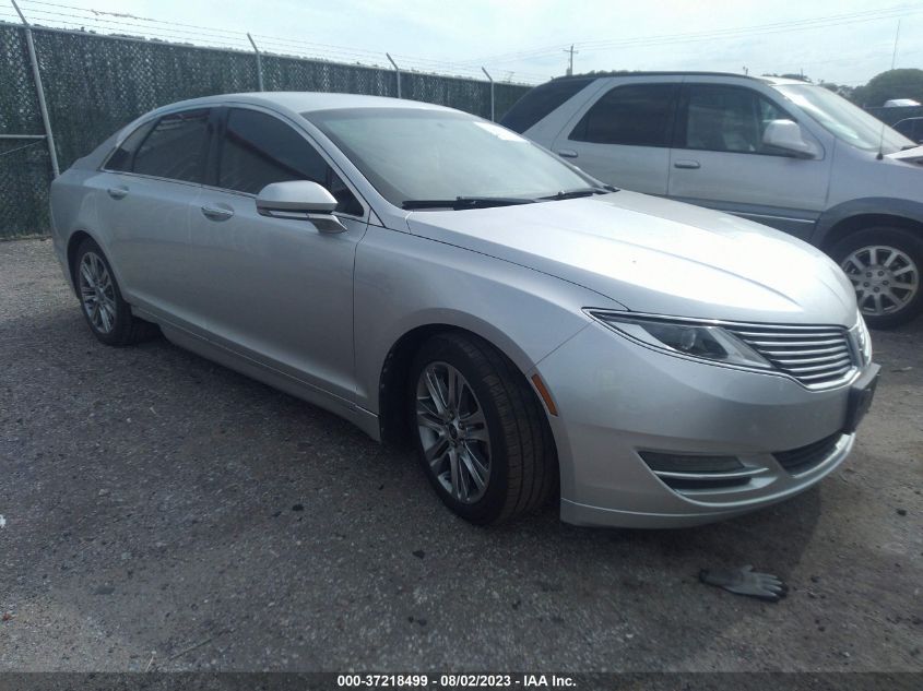 Lot #2490854775 2013 LINCOLN MKZ salvage car
