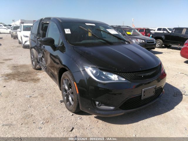 Auction sale of the 2020 Chrysler Pacifica Touring, vin: 2C4RC1FG2LR245630, lot number: 37232625