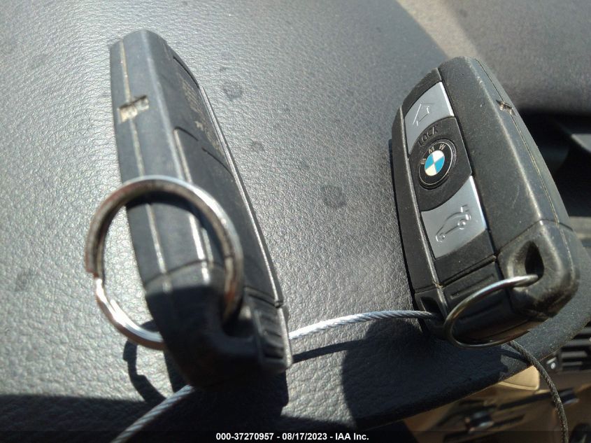 2013 BMW X1 28I - WBAVM1C58DVW42690