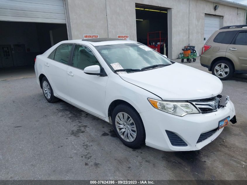Lot #2476825372 2012 TOYOTA CAMRY LE salvage car