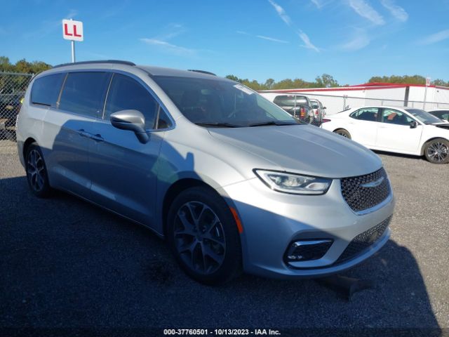 Auction sale of the 2022 Chrysler Pacifica Touring L, vin: 2C4RC1BG1NR230870, lot number: 37760501