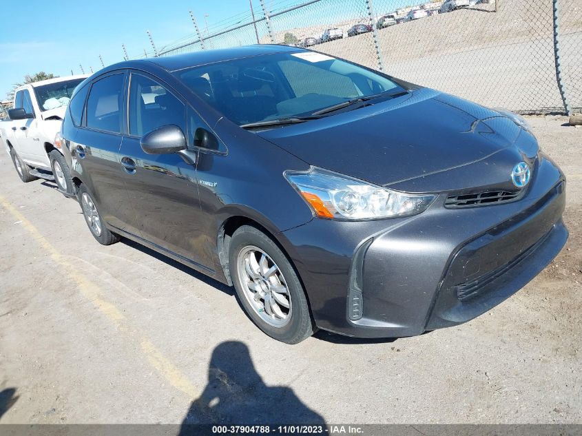 Lot #2524269882 2016 TOYOTA PRIUS V TWO salvage car
