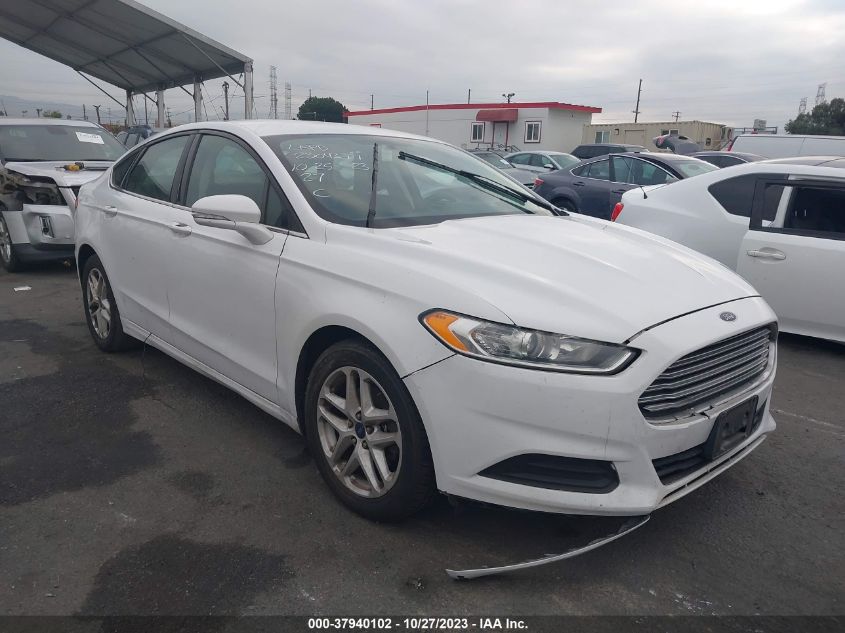 Lot #2340706241 2014 FORD FUSION SE salvage car