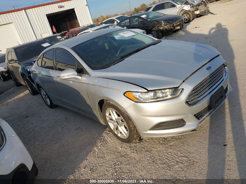 Lot #2509251596 2013 FORD FUSION SE salvage car