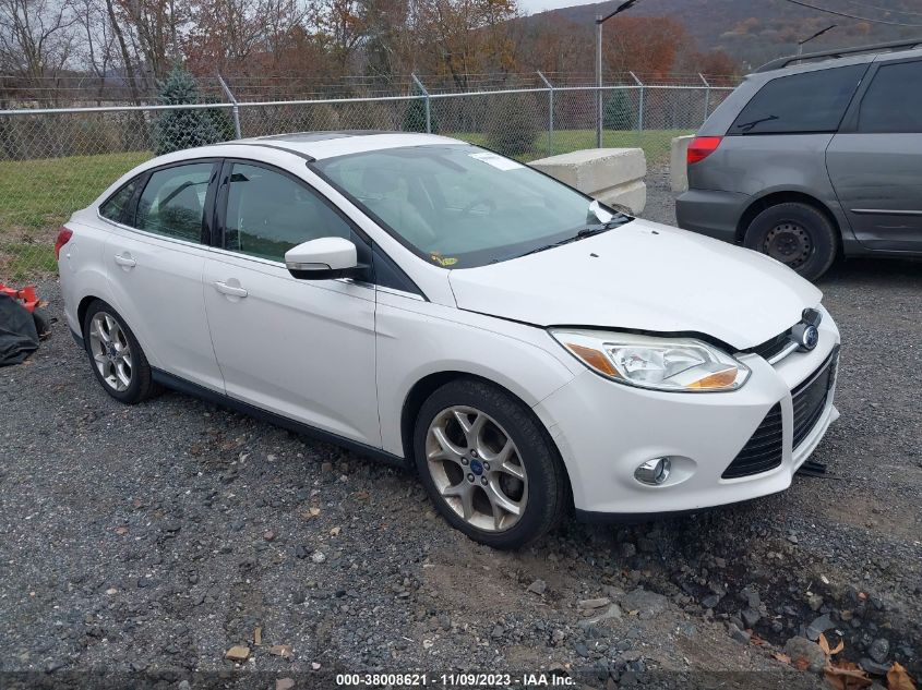 Lot #2424651815 2012 FORD FOCUS SEL salvage car