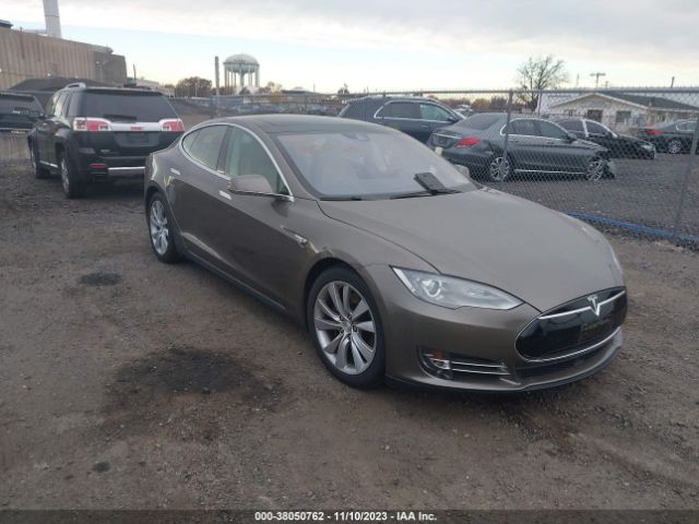 Auction sale of the 2016 Tesla Model S, vin: 5YJSA1E21GF133030, lot number: 38050762