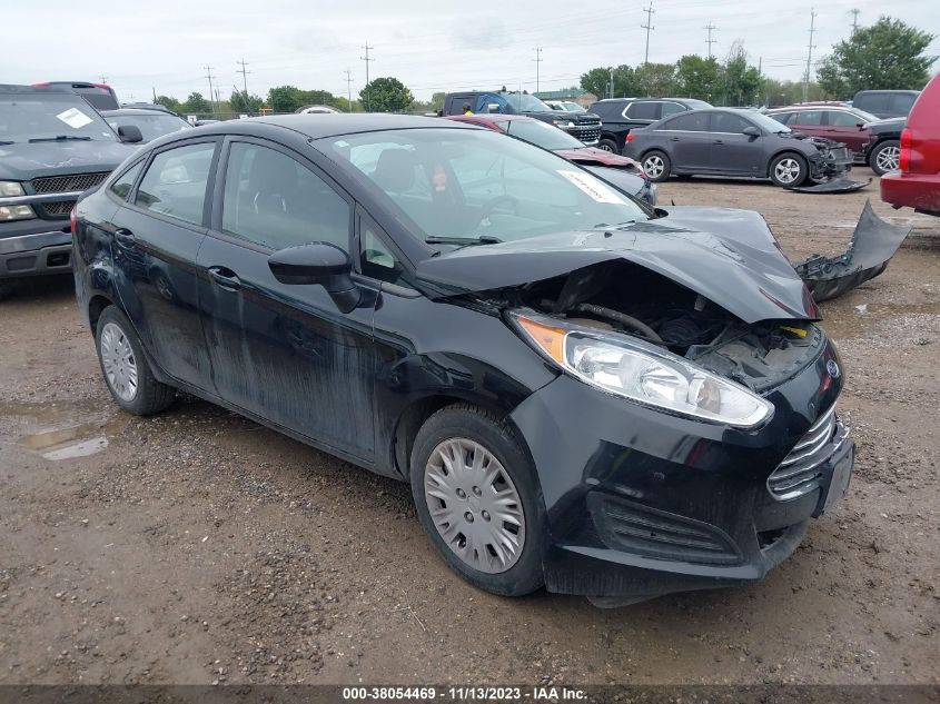Lot #2490861987 2016 FORD FIESTA S salvage car