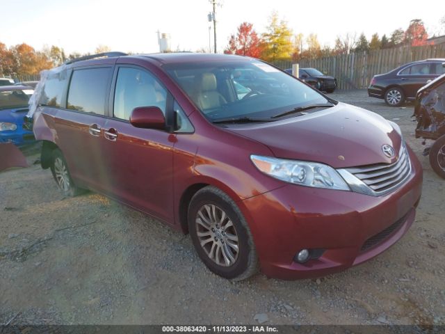 Auction sale of the 2017 Toyota Sienna Xle 8 Passenger, vin: 5TDYZ3DC1HS788262, lot number: 38063420
