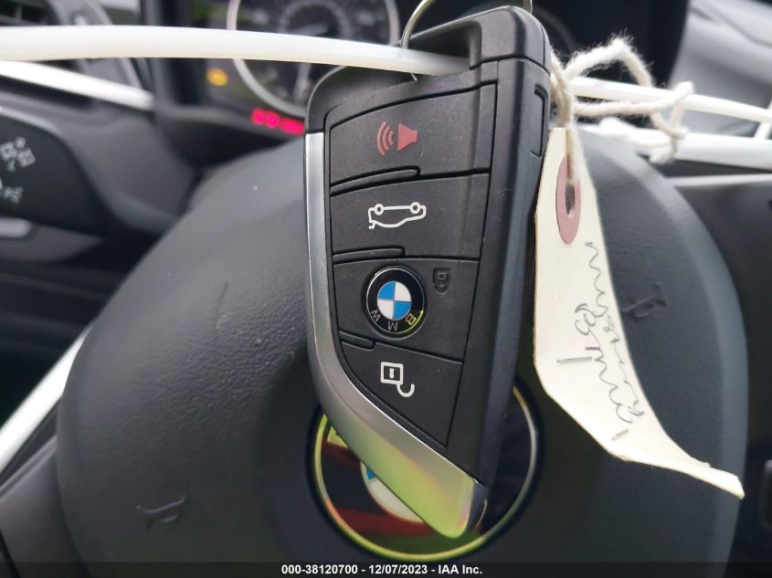 2017 BMW X1 XDRIVE28I WBXHT3C38H5F78269