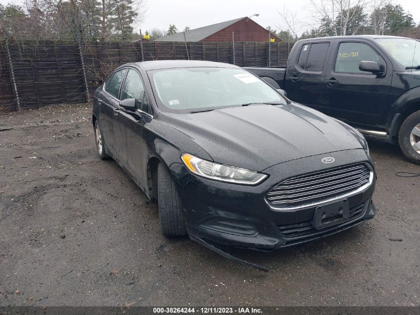 Lot #2490854117 2016 FORD FUSION SE salvage car