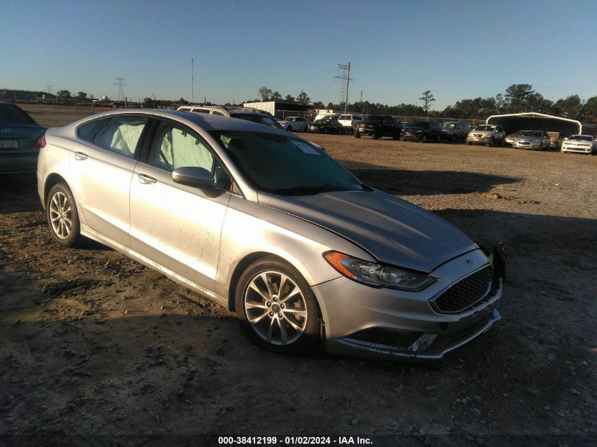 Lot #2427028526 2017 FORD FUSION SE salvage car