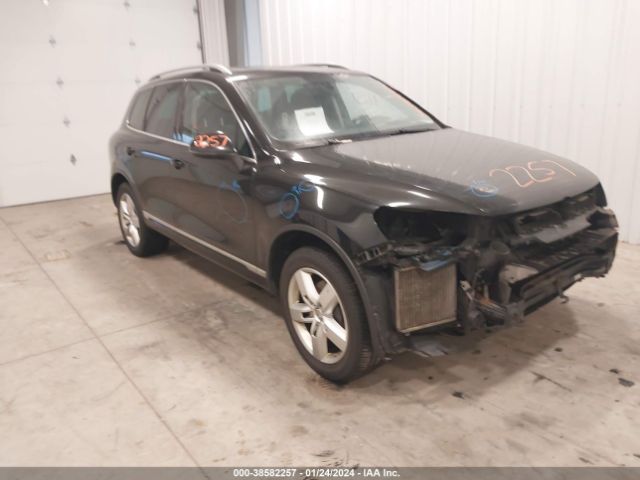 Auction sale of the 2013 Volkswagen Touareg Tdi Lux, vin: WVGEP9BP0DD001336, lot number: 38582257