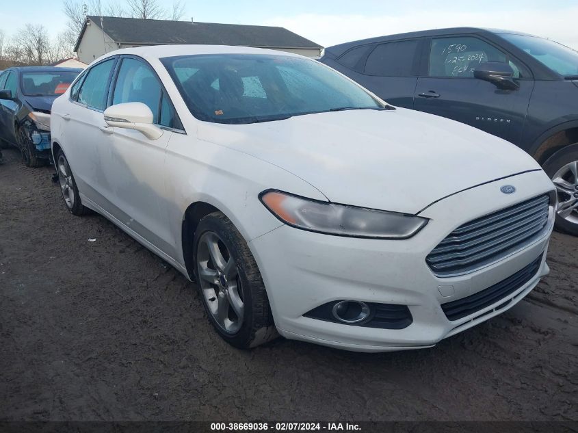 Lot #2509246208 2013 FORD FUSION SE salvage car