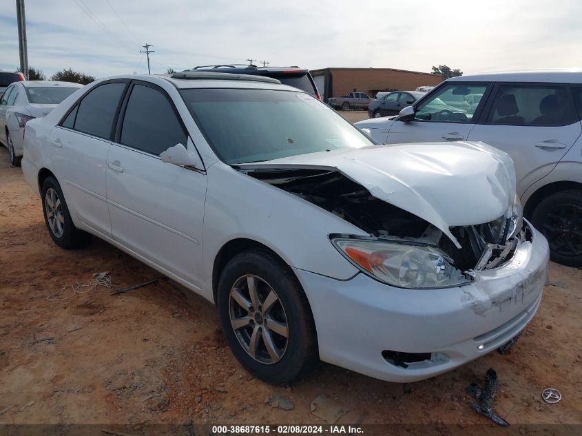 Lot #2474516210 2004 TOYOTA CAMRY LE salvage car