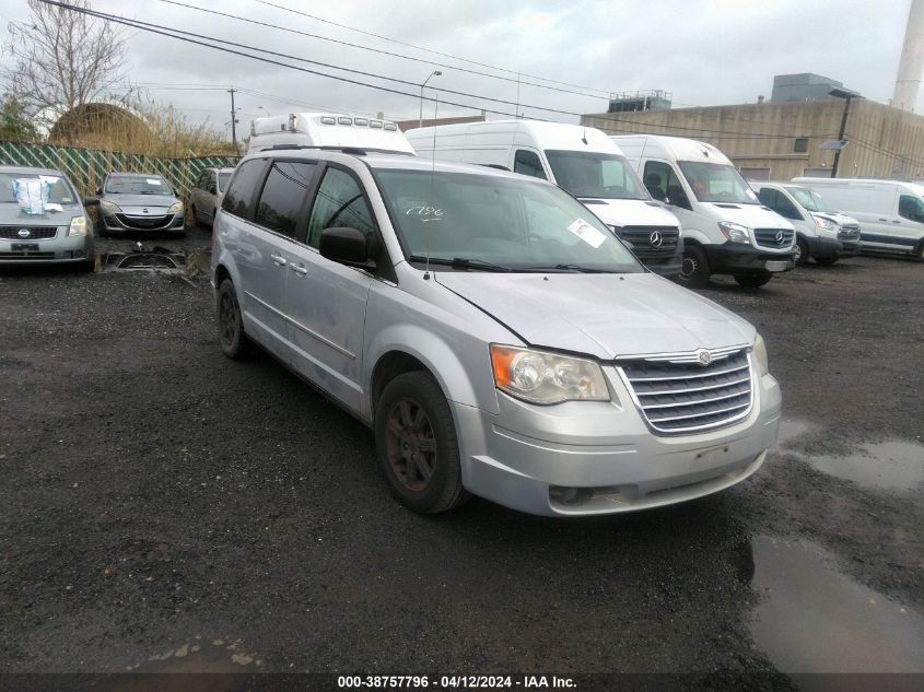 Lot #2493172184 2010 CHRYSLER TOWN & COUNTRY NEW LX salvage car