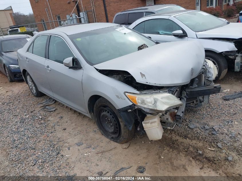 Lot #2490858853 2012 TOYOTA CAMRY LE salvage car
