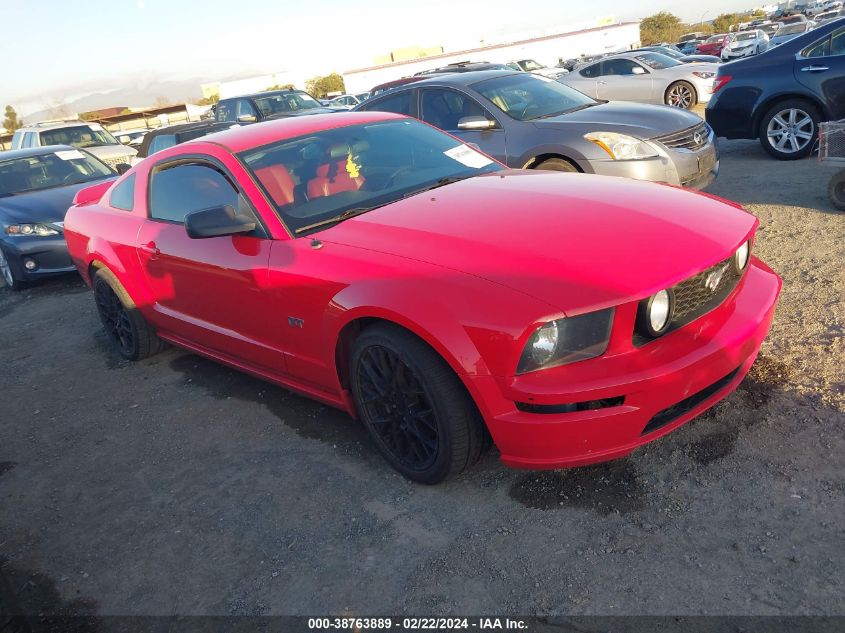 Lot #2490864118 2005 FORD MUSTANG GT DELUXE/GT PREMIUM salvage car
