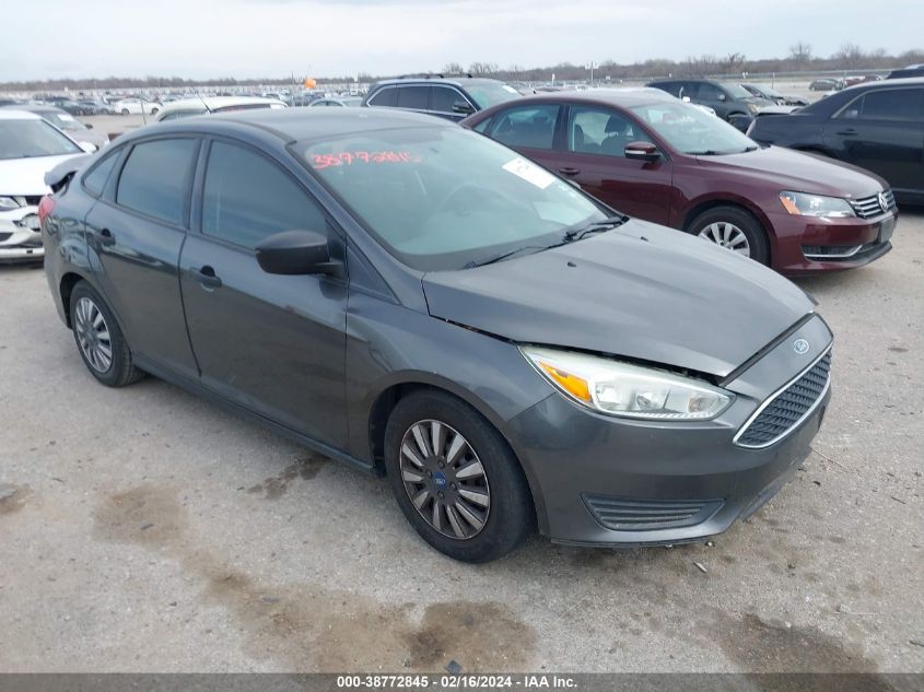 Lot #2494329418 2016 FORD FOCUS S salvage car