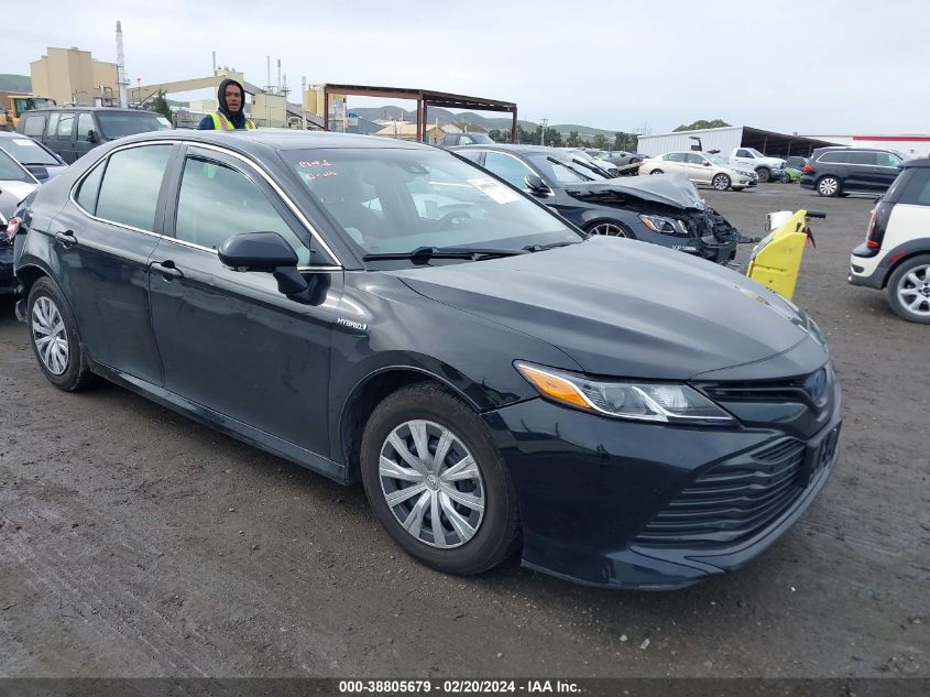 Lot #2427024682 2020 TOYOTA CAMRY LE HYBRID salvage car