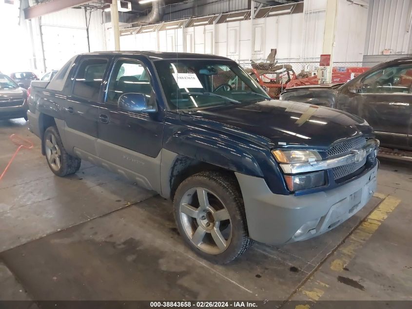 Lot #2523105311 2002 CHEVROLET AVALANCHE 1500 salvage car