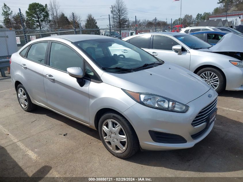 Lot #2490859077 2015 FORD FIESTA S salvage car