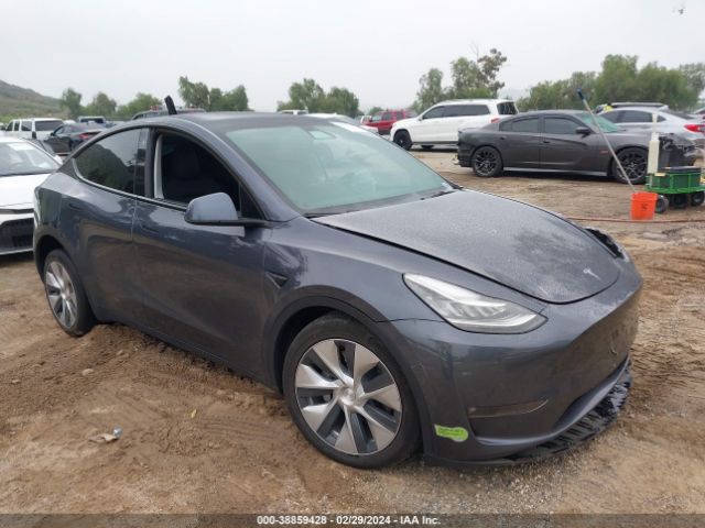 Продажа на аукционе авто 2022 Tesla Model Y Long Range Dual Motor All-wheel Drive, vin: 7SAYGDEE2NF320880, номер лота: 38859428