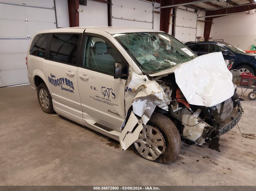 Lot #2506945182 2018 DODGE GRAND CARAVAN SE salvage car