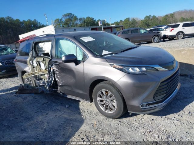 Auction sale of the 2023 Toyota Sienna Xle, vin: 5TDYRKEC6PS175285, lot number: 38943536