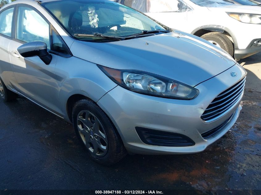 Lot #2474514852 2014 FORD FIESTA S salvage car