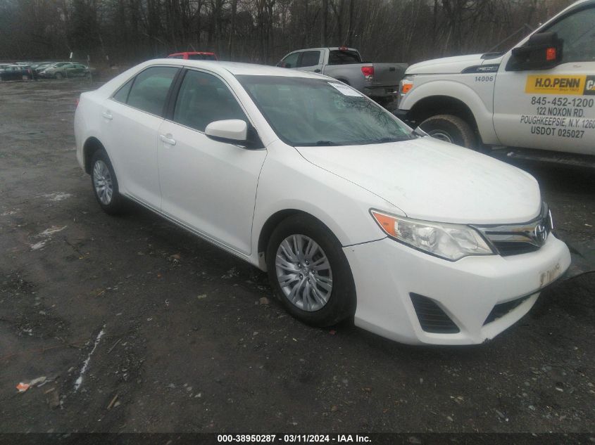 Lot #2458582435 2012 TOYOTA CAMRY LE salvage car