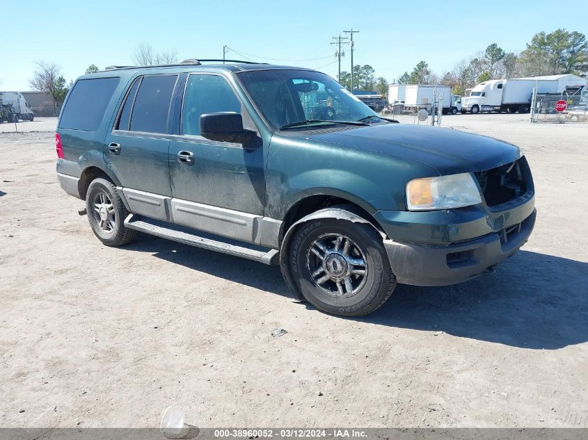 Lot #2427026321 2004 FORD EXPEDITION XLT salvage car