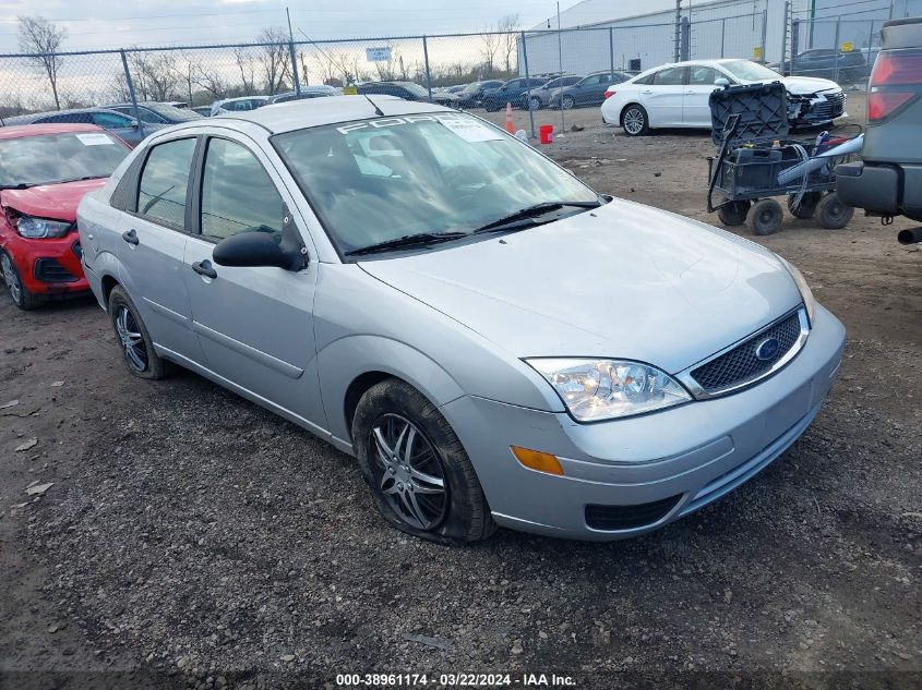 Lot #2501358801 2006 FORD FOCUS ZX4 salvage car