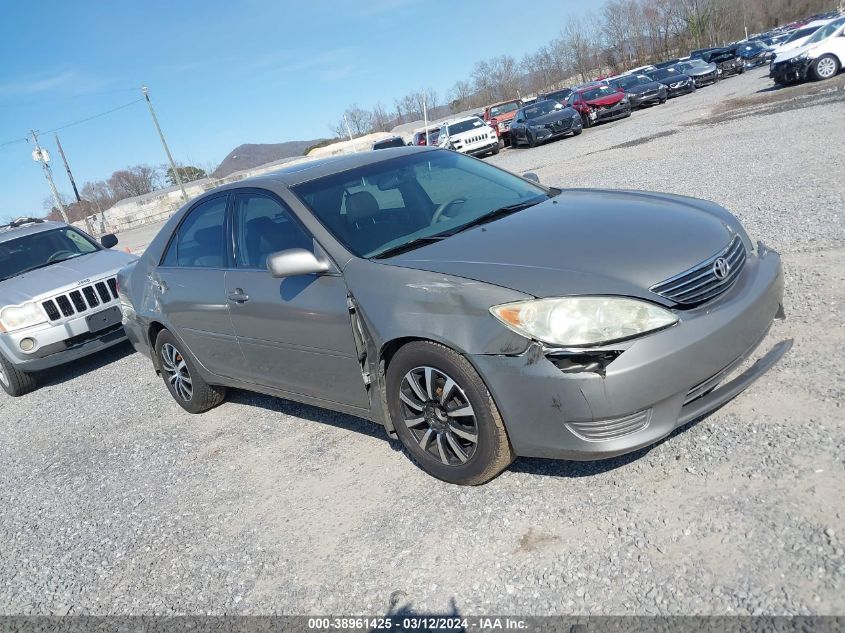 Lot #2490852428 2005 TOYOTA CAMRY LE salvage car