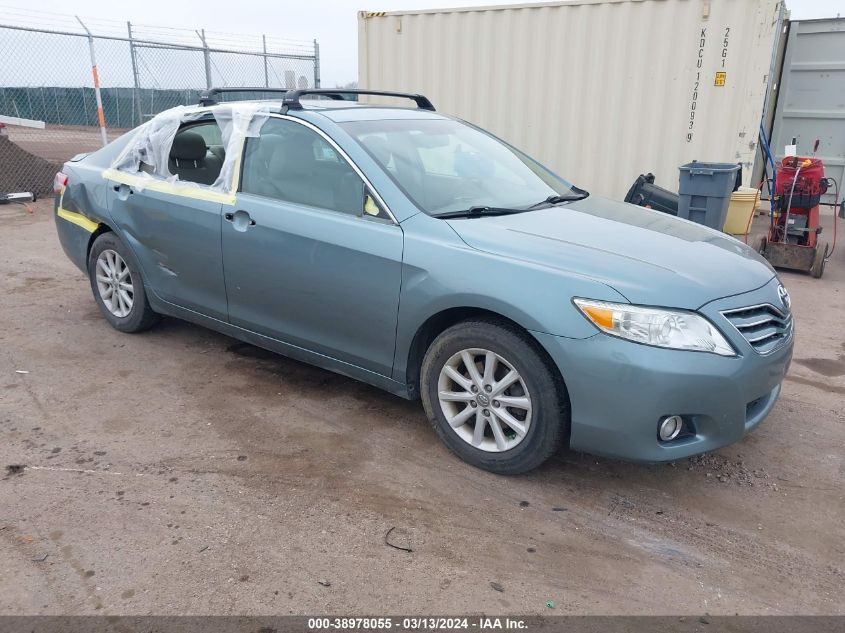 Lot #2509249136 2010 TOYOTA CAMRY XLE salvage car