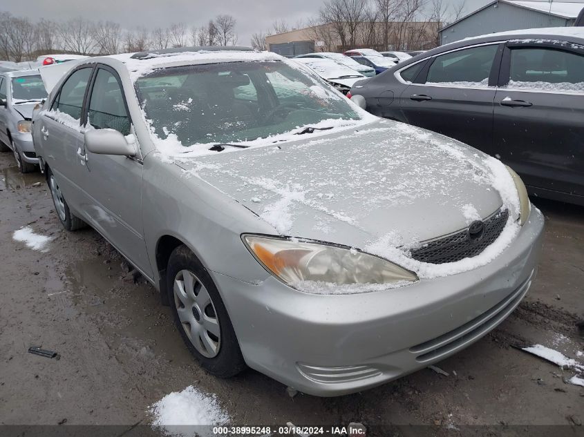 Lot #2458581795 2004 TOYOTA CAMRY LE salvage car