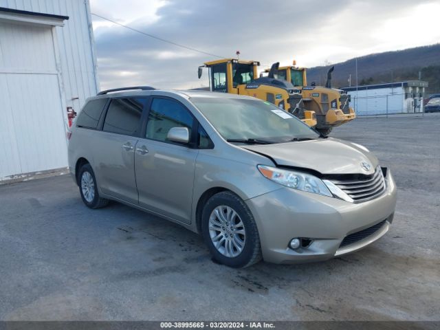 Auction sale of the 2015 Toyota Sienna Xle 8 Passenger, vin: 5TDYK3DC1FS561154, lot number: 38995665