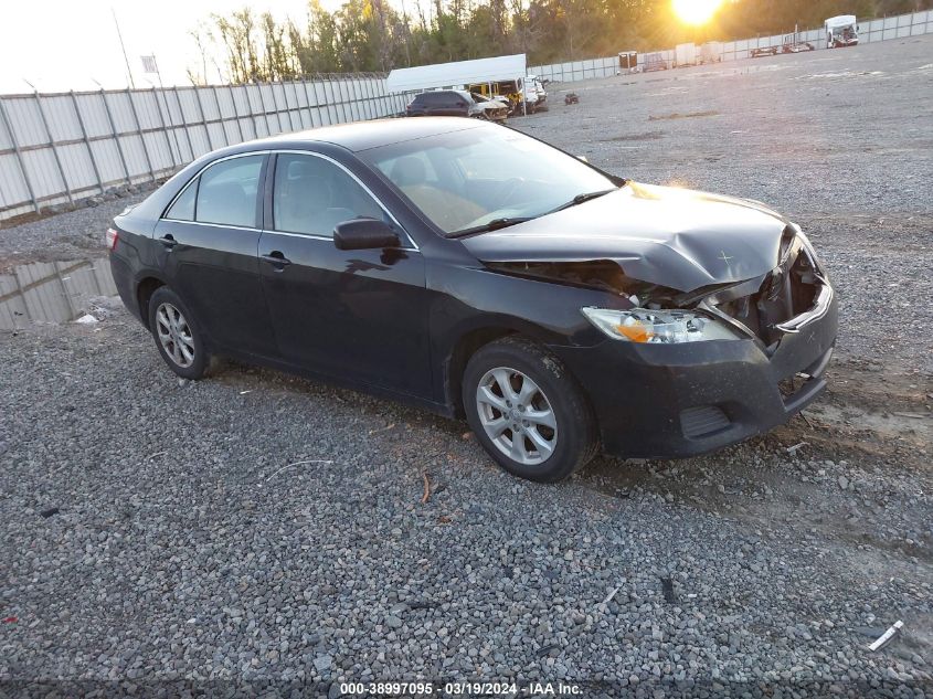 Lot #2506944874 2011 TOYOTA CAMRY LE salvage car