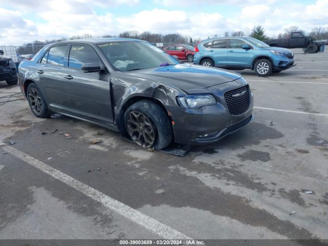 Auction sale of the 2017 Chrysler 300 300s Alloy Edition Awd, vin: 2C3CCAGG8HH517653, lot number: 39003689