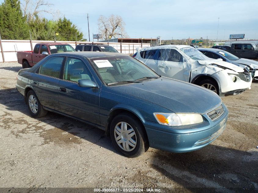 Lot #2424656559 2001 TOYOTA CAMRY LE salvage car