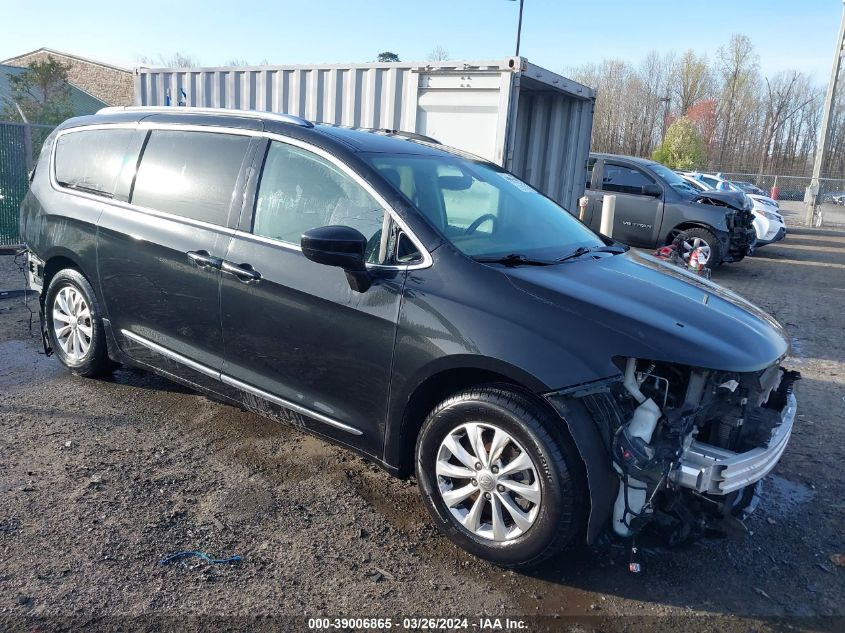 Lot #2506944512 2019 CHRYSLER PACIFICA TOURING L salvage car