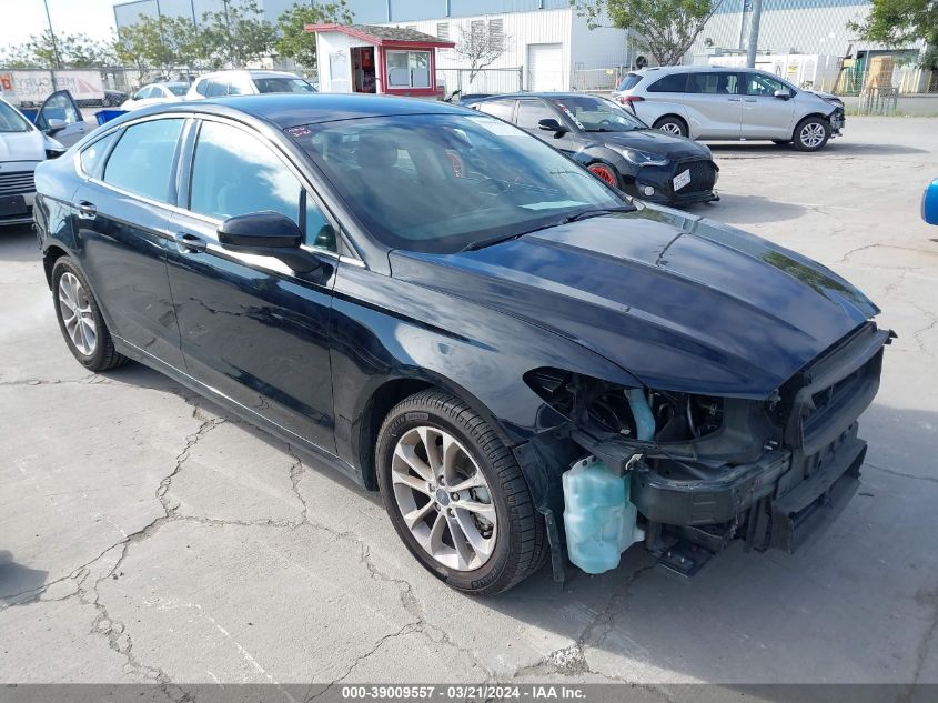 Lot #2490863639 2019 FORD FUSION SE salvage car