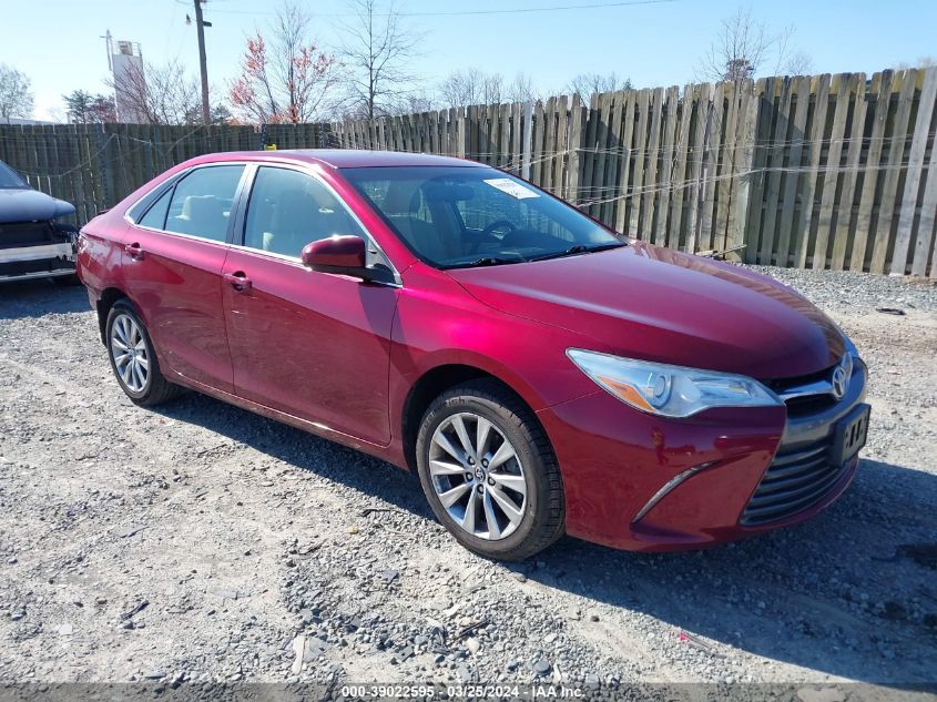 Lot #2497833508 2015 TOYOTA CAMRY XLE salvage car