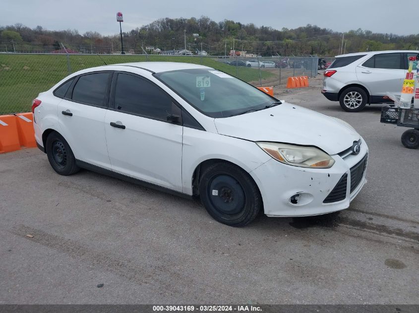 Lot #2493175392 2014 FORD FOCUS S salvage car