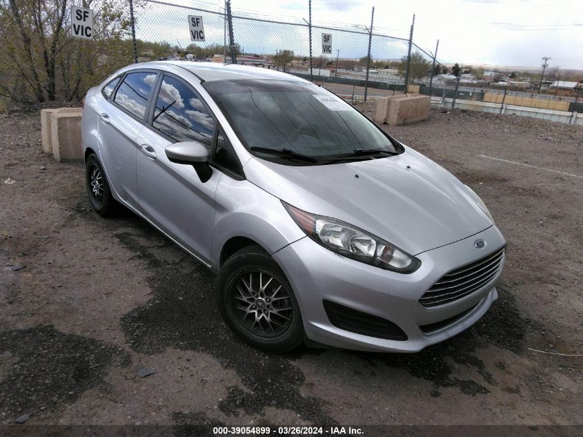 Lot #2427037344 2014 FORD FIESTA S salvage car