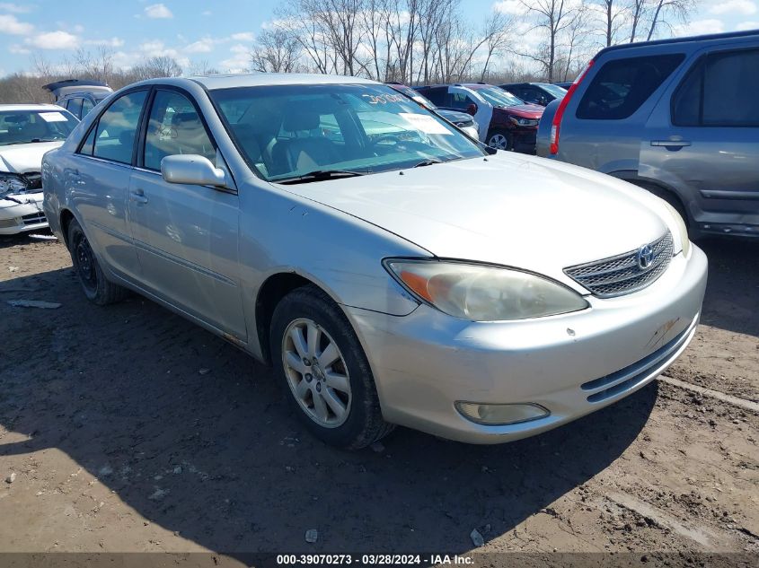 Lot #2474524375 2004 TOYOTA CAMRY XLE V6 salvage car