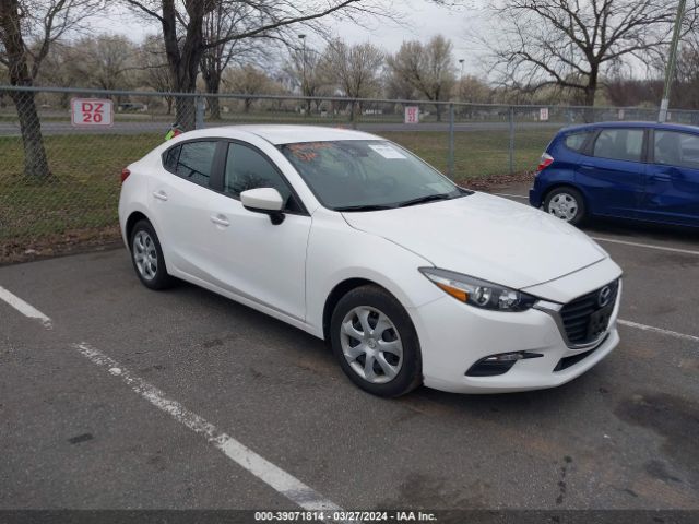 Продаж на аукціоні авто 2018 Mazda Mazda3 Sport, vin: 3MZBN1U76JM204191, номер лоту: 39071814