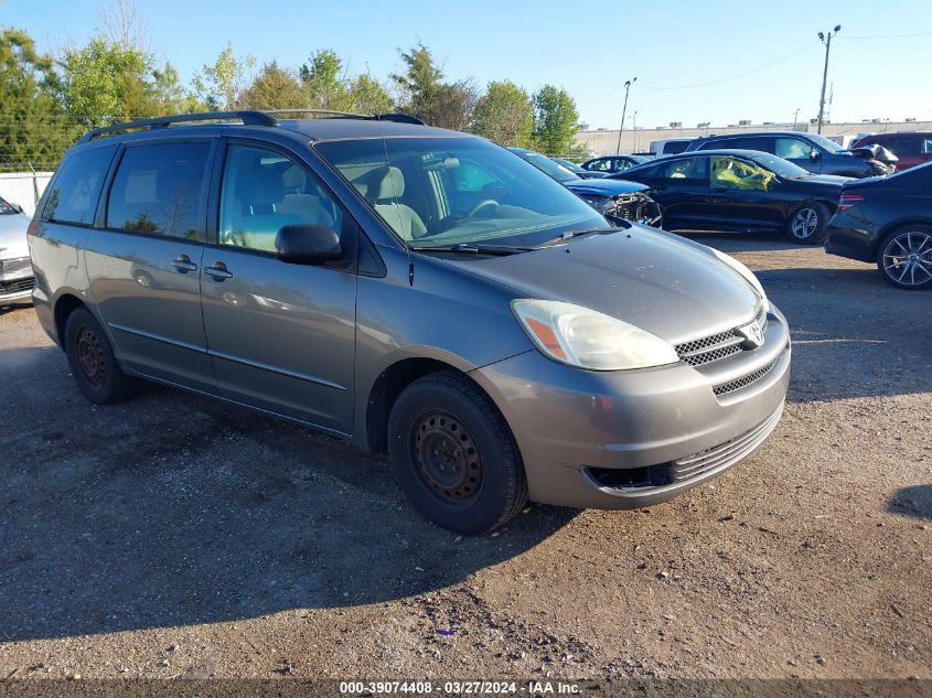 Lot #2428454491 2004 TOYOTA SIENNA LE salvage car