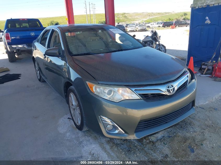 Lot #2474524007 2013 TOYOTA CAMRY XLE V6 salvage car