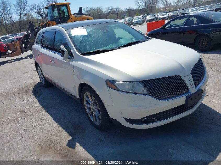 Lot #2486233914 2013 LINCOLN MKT ECOBOOST salvage car